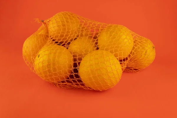 배경을 클로즈업한 오렌지 — 스톡 사진