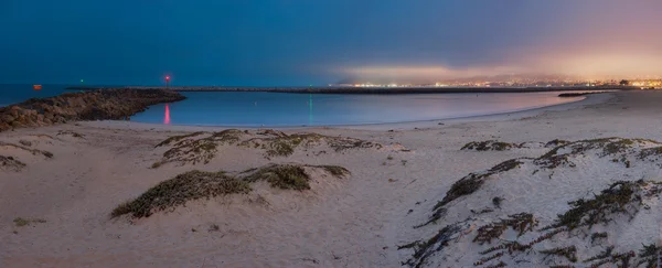 Stadslichten aan de horizon — Stockfoto