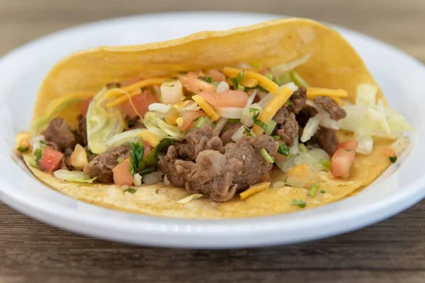 Orden Lateral Abundante Enorme Taco Cargado Verduras Picadas Carne Asada —  Fotos de Stock