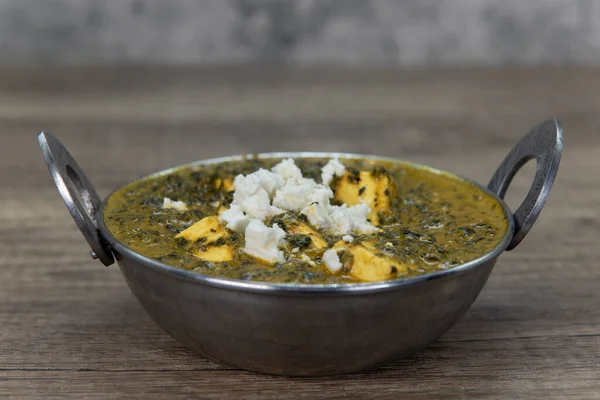 Sag Paneer Sabor Espinafre Uma Tigela Restaurante Indiano Cozido Temperado — Fotografia de Stock