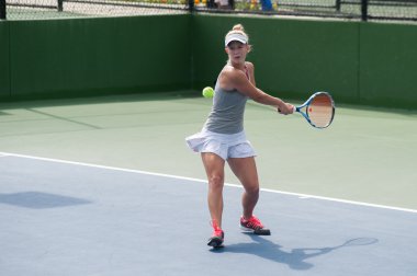 Güçlü Tenis backhand