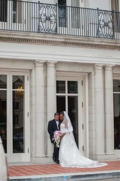 Marriage at a mansion — Stock Photo, Image