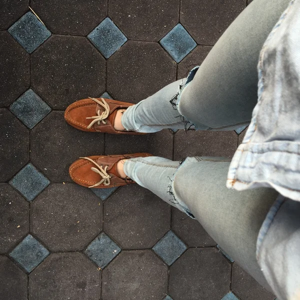 Selfie de chaussures avec paillasson — Photo