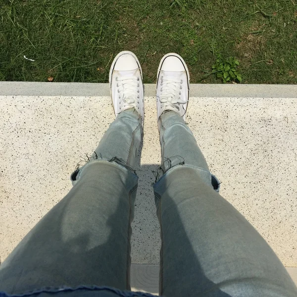 Stopy i nogi widziana z góry. Selfie — Zdjęcie stockowe