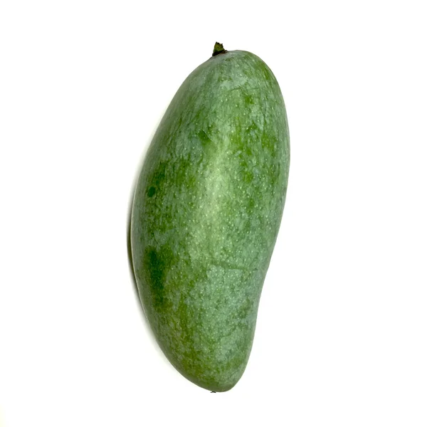 Mango proaspăt, Mango verde izolat pe fundal alb — Fotografie, imagine de stoc