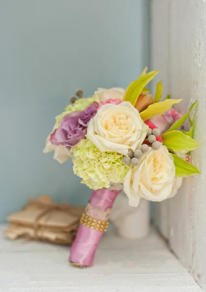 Bellissimo bouquet da sposa — Foto Stock