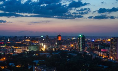 Gece Kiev Şehir Manzaralı