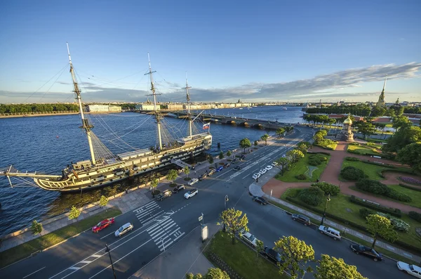 Panoramisch zicht van Sint-Petersburg, Rusland van hoogte. Selectieve aandacht bij Kazan kathedraal. Lente stedelijke luchtfoto van Sint-Petersburg monumenten — Stockfoto