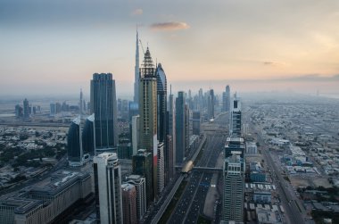 Dubai şehir merkezinin panoramik manzarası