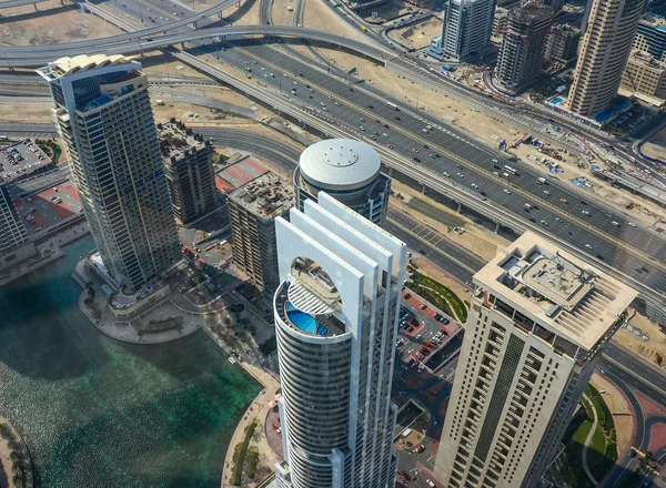 Dubai downtown ráno scénu. Pohled shora z výše — Stock fotografie