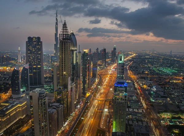 Nocna panorama miasta Dubaj, Zjednoczone Emiraty Arabskie — Zdjęcie stockowe