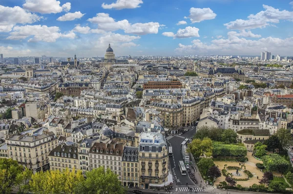 Parijs Panorama. Uitzicht vanaf de kathedraal Notre Dame de Paris. Frankrijk. — Stockfoto