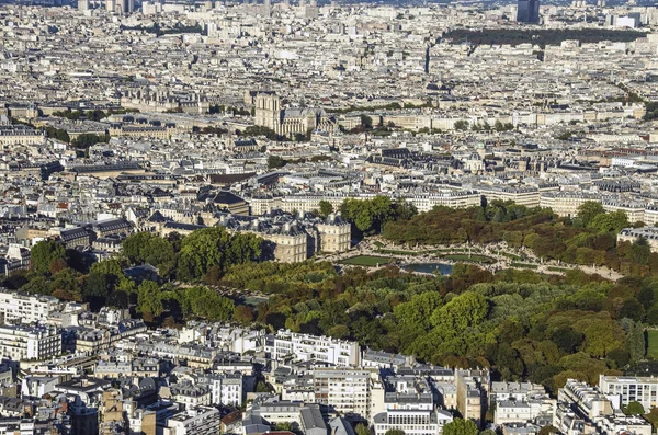 Vista aérea da barragem de Notre tomada da Torre Montparnasse em Paris, França — Fotografia de Stock