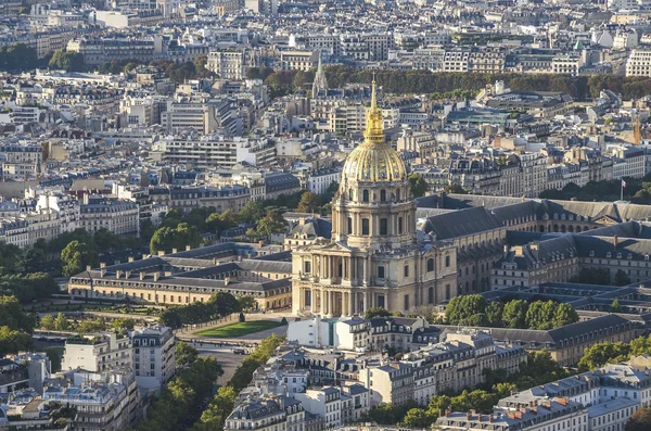 Luchtfoto van de Notre dam, ontleend aan de toren van Montparnasse in Parijs, Frankrijk — Stockfoto