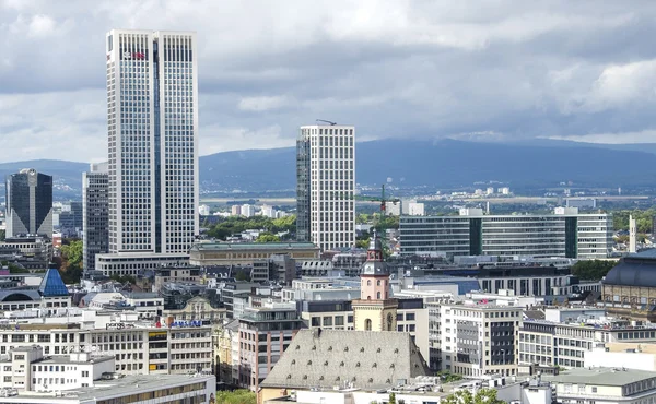 Veduta dello skyline di Francoforte sul Meno al tramonto, Germania — Foto Stock