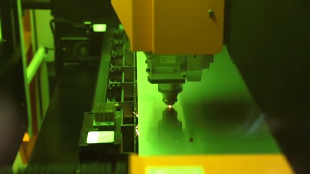 Láser CNC de alta precisión — Vídeo de stock