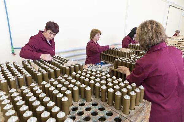 Explosivos de produção de arsenal de armas — Fotografia de Stock