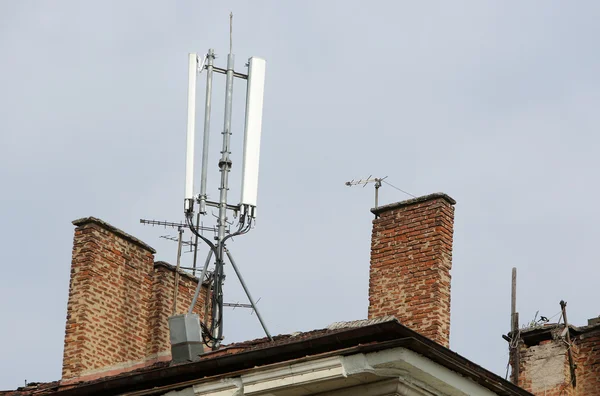 Mobile communication antenna — Stock Photo, Image