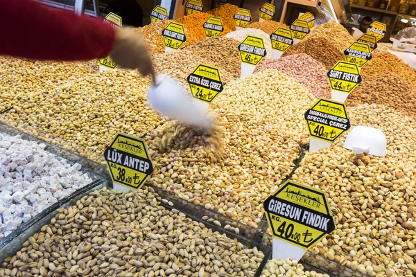 Turkiska nötter godis glädje bazaar — Stockfoto