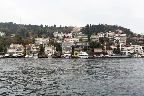 Bosporus huizen gebouwen — Stockfoto