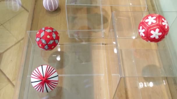 Kleurrijke Temari ballen — Stockvideo