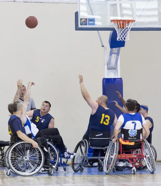 身体障害者選手のための車いすバスケット ボール — ストック写真