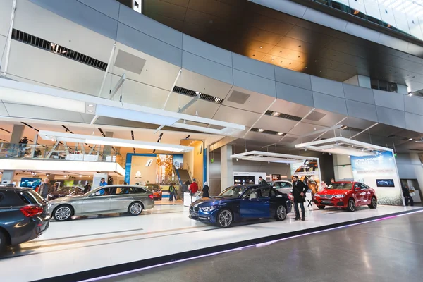Exposición de los coches BMW — Foto de Stock