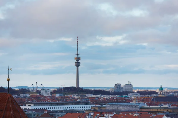 Олимпийская башня в Мюнхене — стоковое фото