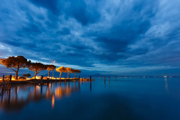 The Garda lake — Stock Photo, Image