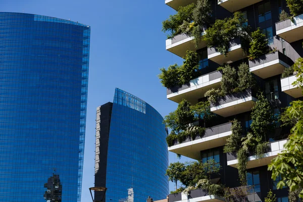Bosco verticale Gebäude in Mailand — Stockfoto