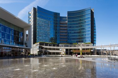 Milano 'daki modern binalar