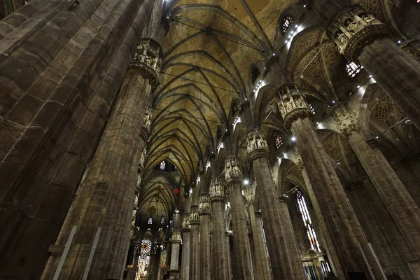 Interiör från Duomo, Milanos — Stockfoto
