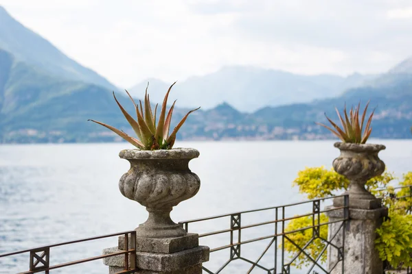 Shore of Lake Como in Varenna, Italy — Stock Photo, Image