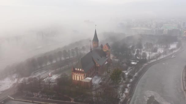 Katedra Kaliningradzie Mgle Zimowej Widok Powietrza — Wideo stockowe