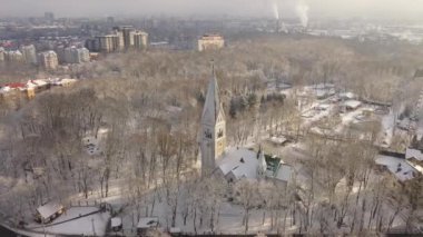 Kışın Kaliningrad Kukla Tiyatrosu Kulesi