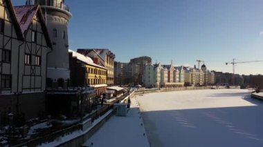Kışın Kaliningrad 'daki Balıkçı Köyü' nün hava manzarası