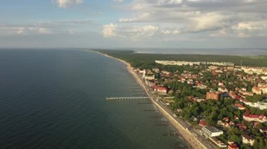 Zelenogradsk, Rusya 'daki plajın havadan görünüşü
