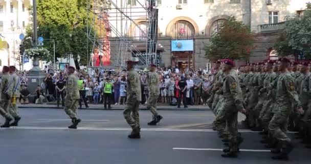 Kyiv Ukrayna Ağustos 2021 Askeri Geçit Provası Ukrayna Nın Bağımsızlığını — Stok video
