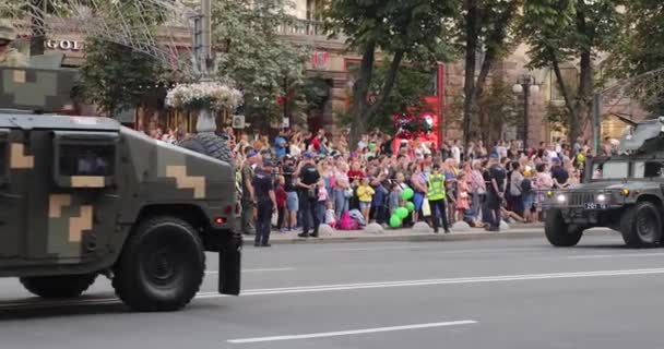 キエフ ウクライナ 8月20 2021 軍事パレードのリハーサル ウクライナの独立宣言の30周年の機会に軍隊の行進 — ストック動画