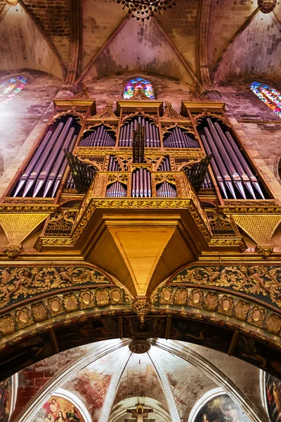 Interior de Catedral de Santa Maria de Palma (La Seu) en Palma — Foto de Stock