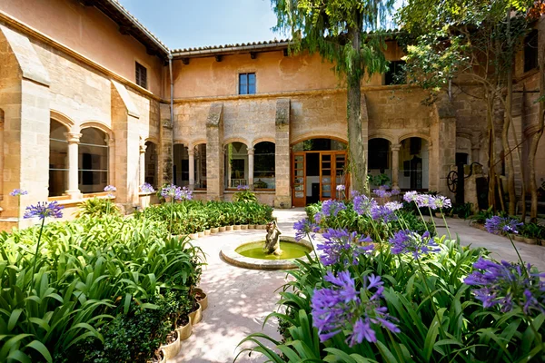 Valldemossa, Mallorca sokaklarında — Stok fotoğraf