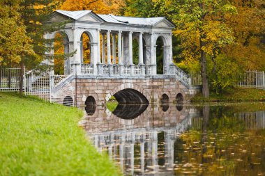 Sonbahar zaman Köprüsü