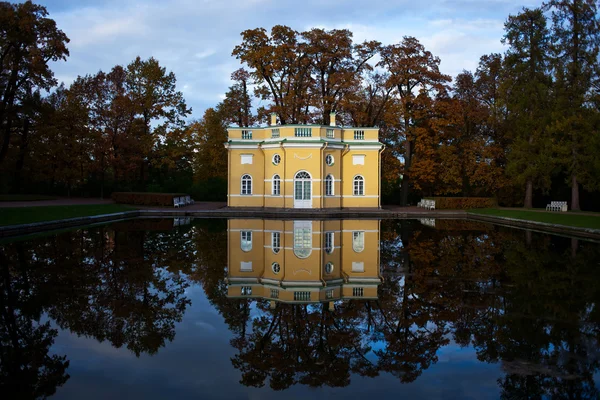 Casa de baños en Catherine Palace — Foto de Stock