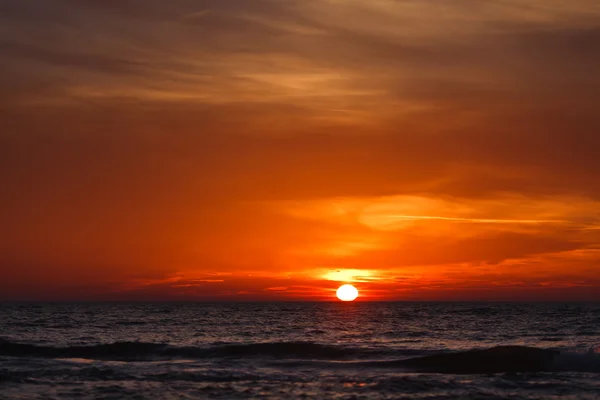 Puesta de sol y mar —  Fotos de Stock