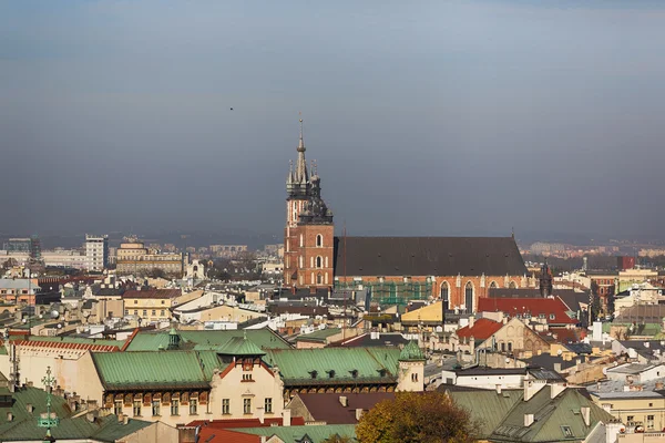 Uitzicht van Krakau vanaf een hoogte van stapel omhoog — Stockfoto