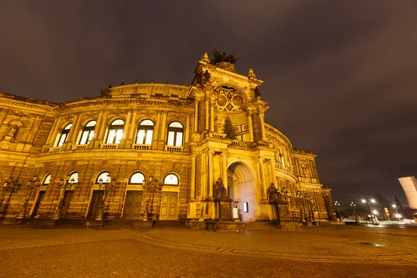 Teatro dell'Opera di Dresda di notte — Foto Stock