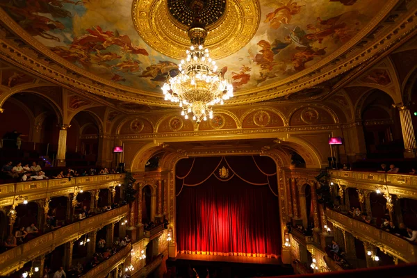 Gamla statliga opera opera house i budapest — Stockfoto