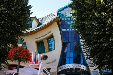 monte cassino sopot içinde sokak üzerinde Crooked house