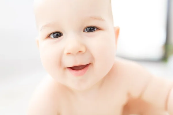 Niedliches Baby — Stockfoto