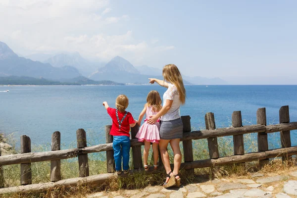 Mother with two kids — Stock Photo, Image